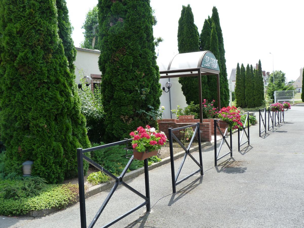 Hostellerie Du Chateau Saint-Pere-sur-Loire Exterior foto